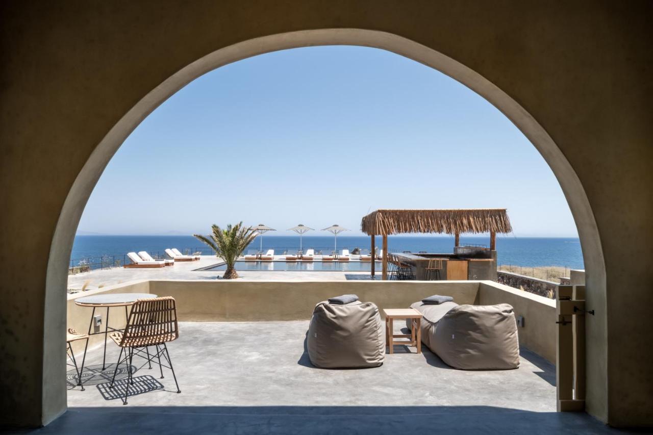 Colombos Beachfront Foinikiá Екстериор снимка